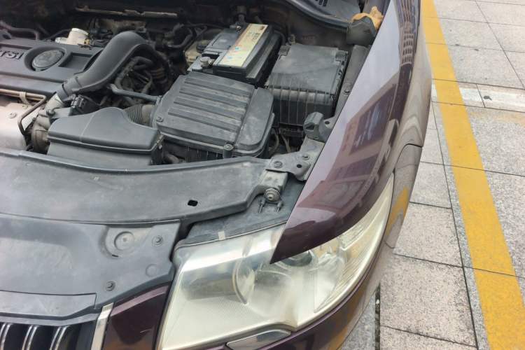Used Skoda Superb 2012 1.4TSI DSG Zhiya Edition Engine Bay Left
