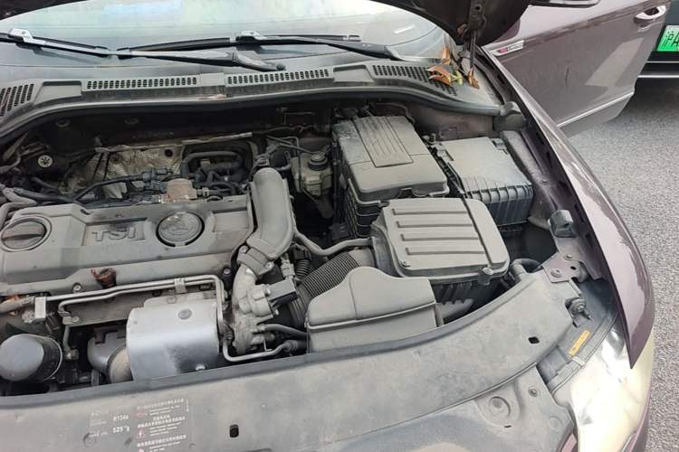 Used Skoda Superb 2012 1.4TSI DSG Zhiya Edition Engine Bay Left