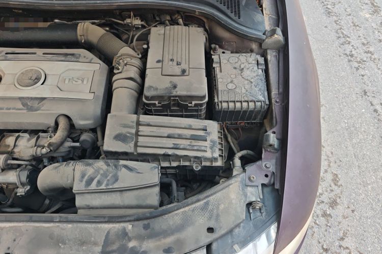 Used Skoda Superb 2012 1.8TSI Automatic Elegant Edition Engine Bay Left
