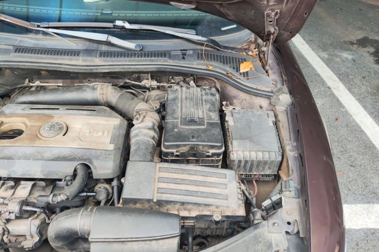 Used Skoda Superb 2012 1.8TSI Automatic Elegant Edition Engine Bay Left