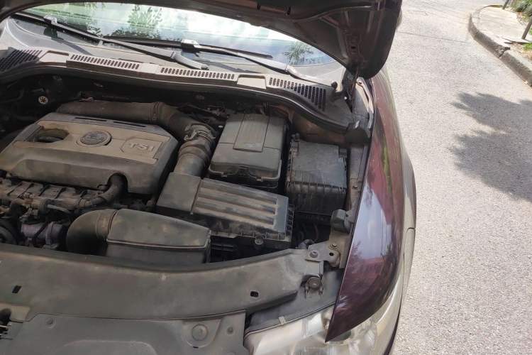 Used Skoda Superb 2012 1.8TSI Automatic Elegant Edition Engine Bay Left