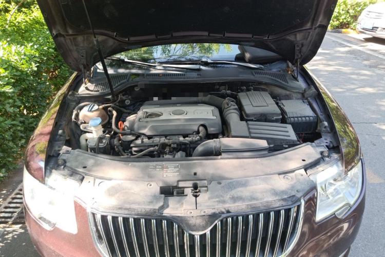 Used Skoda Superb 2012 1.8TSI Manual Elegant Edition Engine Bay