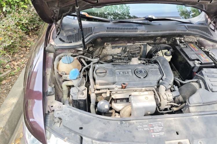 Used Skoda Superb 2012 1.4TSI Manual Zhiya Edition Engine Bay Right