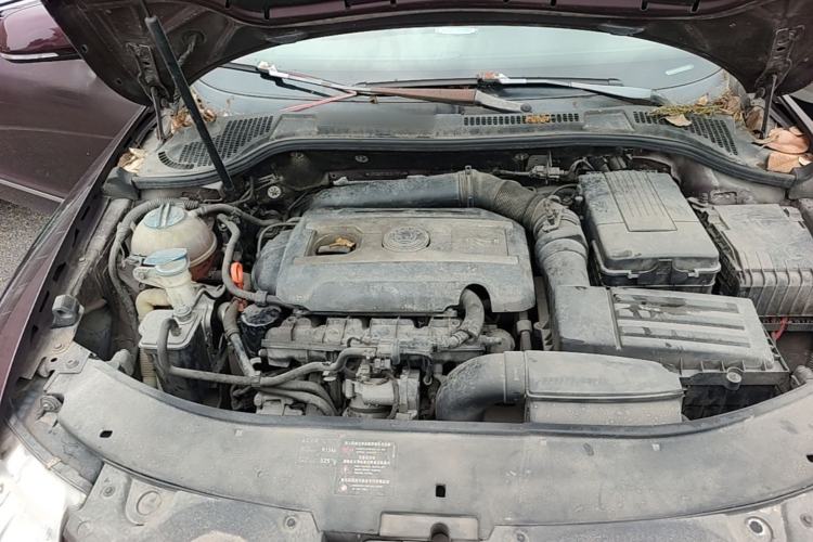 Used Skoda Superb 2012 1.8TSI Automatic Elegant Edition Engine Bay Right