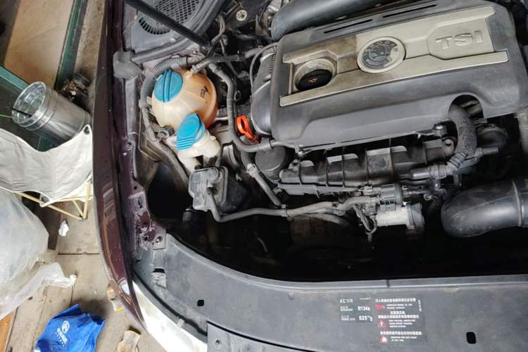 Used Skoda Superb 2012 1.8TSI Automatic Prestige Edition Engine Bay Right