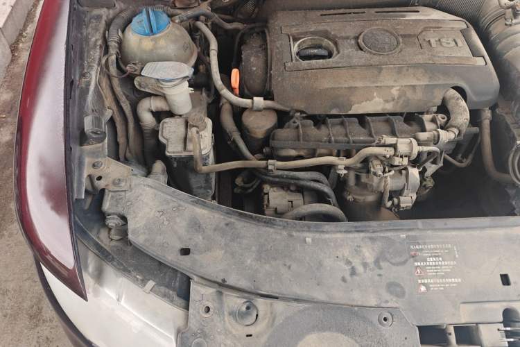 Used Skoda Superb 2012 1.8TSI Automatic Elegant Edition Engine Bay Right