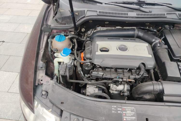 Used Skoda Superb 2012 1.8TSI Automatic Elegant Edition Engine Bay Right