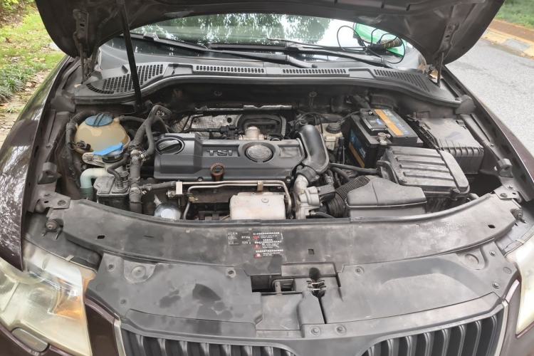 Used Skoda Superb 2012 1.4TSI DSG Zhiya Edition Engine Bay