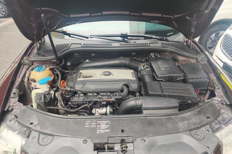 Used Skoda Superb 2012 1.8TSI Automatic Elegant Edition Engine Bay