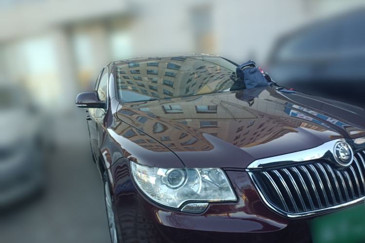 Used Skoda Superb 2012 1.8TSI Automatic Prestige Edition Front Right 45 Deg