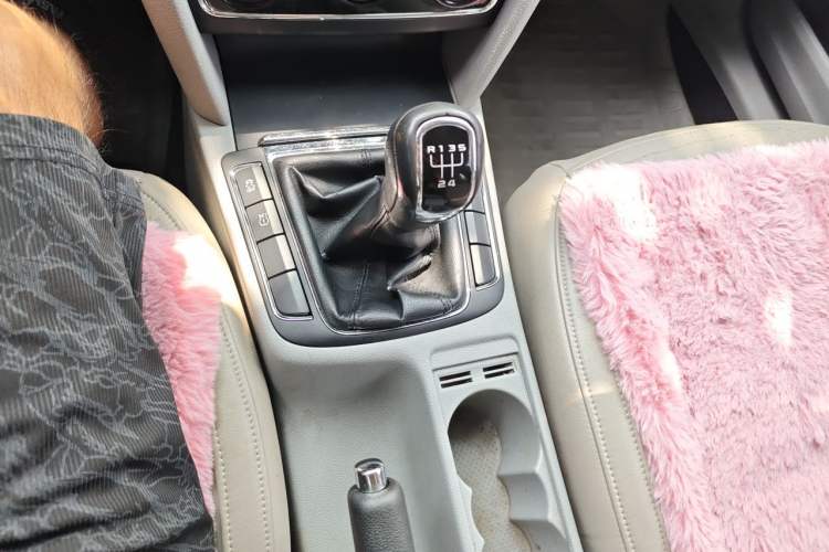 Used Skoda Superb 2012 1.4TSI Manual Zhiya Edition Gear Lever