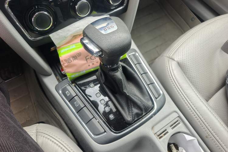 Used Skoda Superb 2012 1.4TSI DSG Zhiya Edition Gear Lever