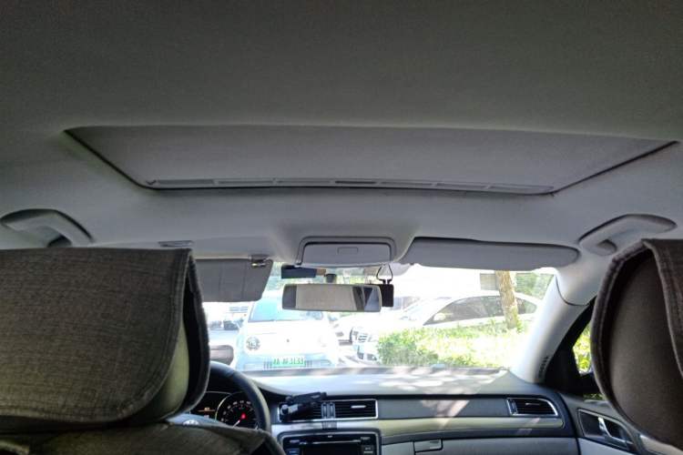 Used Skoda Superb 2012 1.8TSI Manual Elegant Edition Headliner