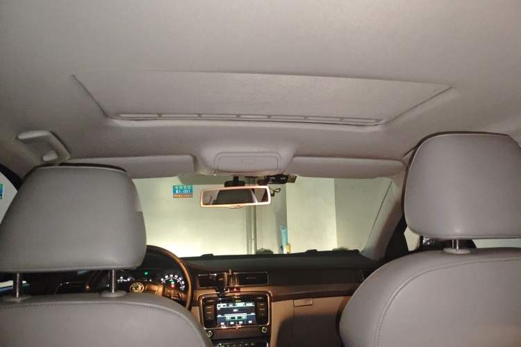 Used Skoda Superb 2012 1.8TSI Automatic Prestige Edition Headliner