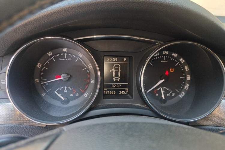 Used Skoda Superb 2012 1.4TSI DSG Elegant Edition Instrument Cluster