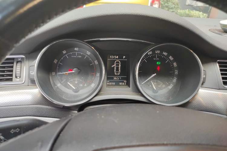 Used Skoda Superb 2012 1.8TSI Automatic Elegant Edition Instrument Cluster