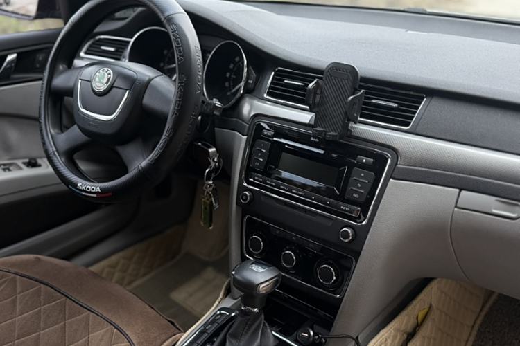 Used Skoda Superb 2012 1.4TSI DSG Zhiya Edition Interior 12