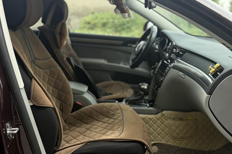 Used Skoda Superb 2012 1.4TSI DSG Zhiya Edition Interior 7