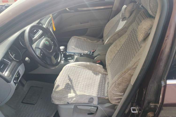 Used Skoda Superb 2012 1.8TSI Automatic Elegant Edition Left Front Seat