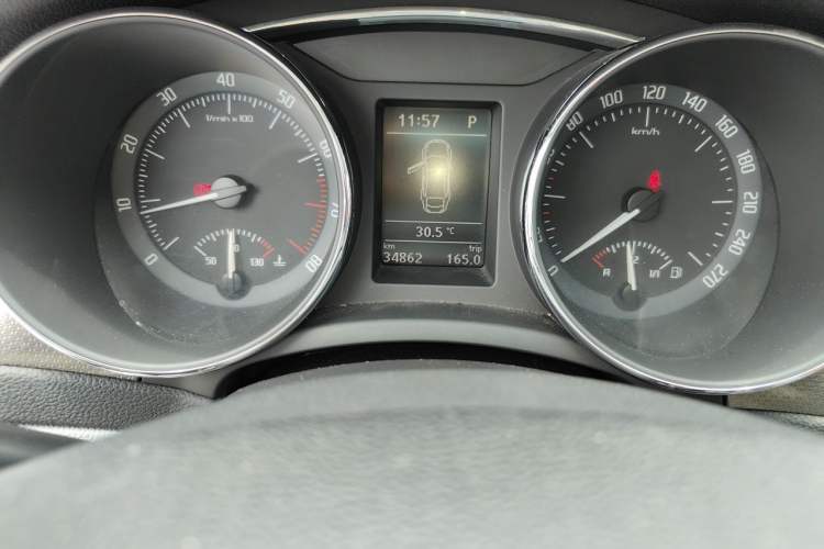 Used Skoda Superb 2012 1.8TSI Automatic Elegant Edition Odometer Close Up