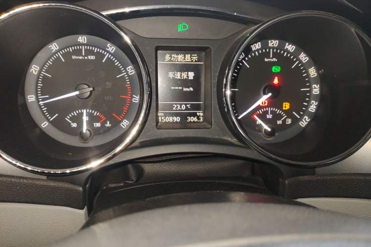Used Skoda Superb 2012 1.8TSI Automatic Prestige Edition Odometer Close Up