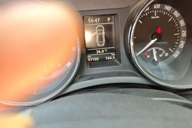Used Skoda Superb 2012 1.8TSI Automatic Prestige Edition Odometer Close Up