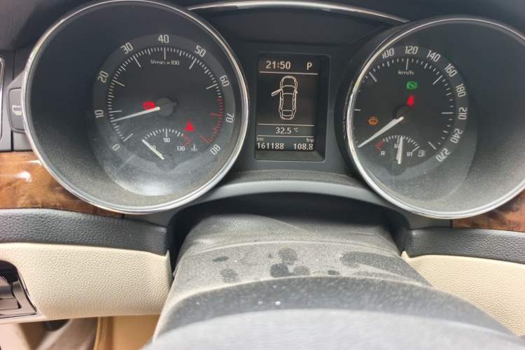 Used Skoda Superb 2012 1.8TSI Automatic Prestige Edition Odometer Close Up