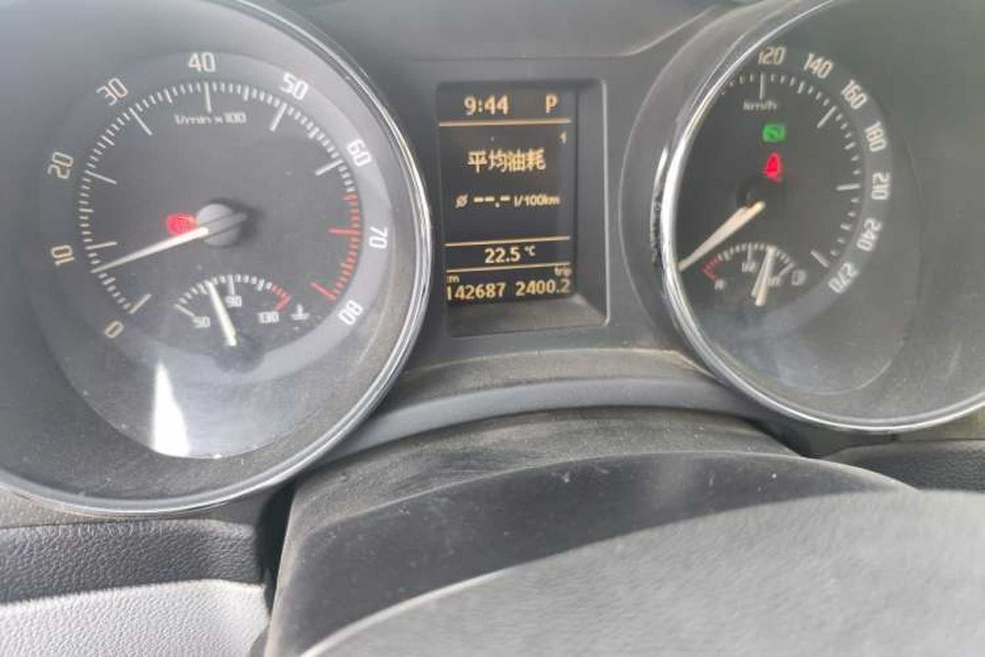 Used Skoda Superb 2012 1.8TSI Automatic Elegant Edition Odometer Close Up