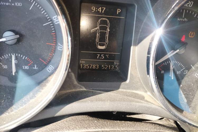 Used Skoda Superb 2012 1.8TSI Automatic Prestige Edition Odometer Close Up