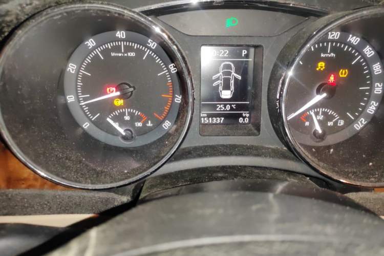Used Skoda Superb 2012 2.0 TSI Automatic Luxury Edition Odometer Close Up