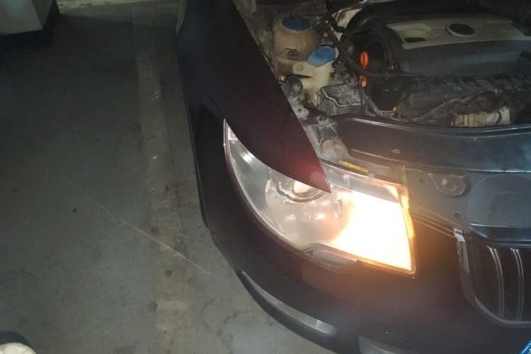 Used Skoda Superb 2012 1.8TSI Automatic Prestige Edition Right Front Headlight