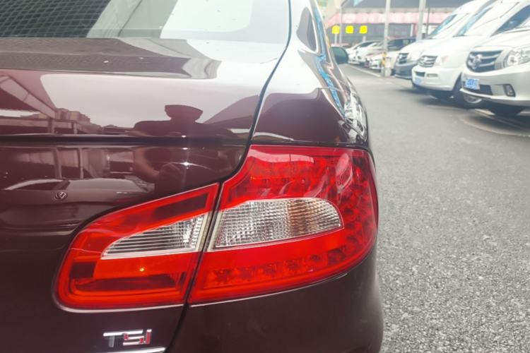 Used Skoda Superb 2012 1.8TSI Automatic Elegant Edition Right Rear Taillight