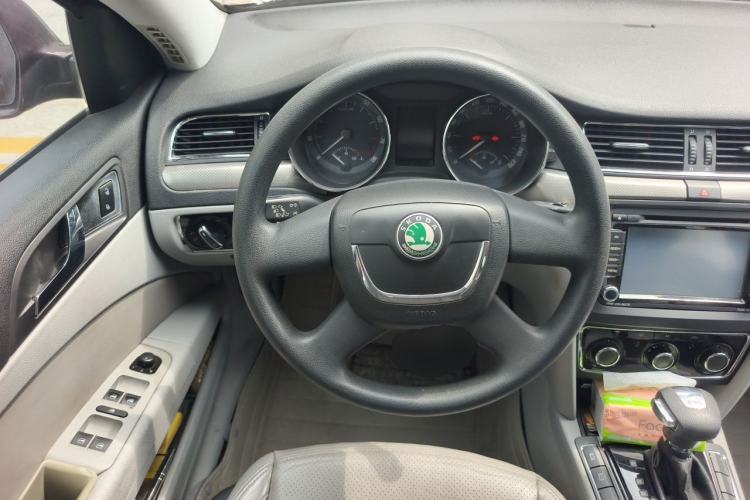Used Skoda Superb 2012 1.4TSI DSG Zhiya Edition Steering Wheel