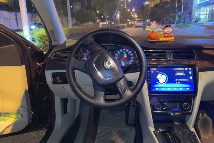 Used Skoda Superb 2012 1.8TSI Automatic Prestige Edition Steering Wheel