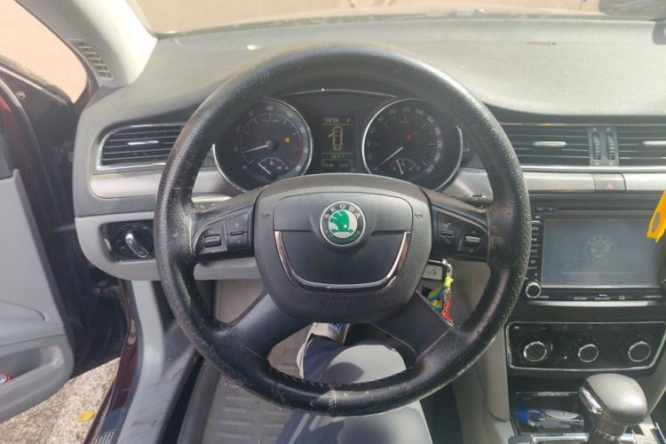 Used Skoda Superb 2012 1.8TSI Automatic Elegant Edition Steering Wheel