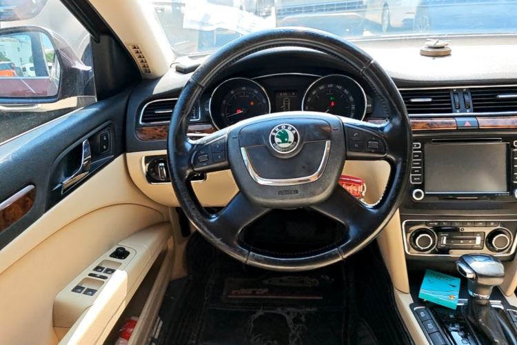 Used Skoda Superb 2012 1.8TSI Automatic Prestige Edition Steering Wheel