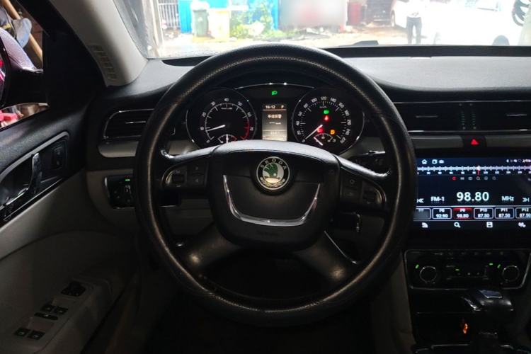 Used Skoda Superb 2012 1.8TSI Automatic Prestige Edition Steering Wheel