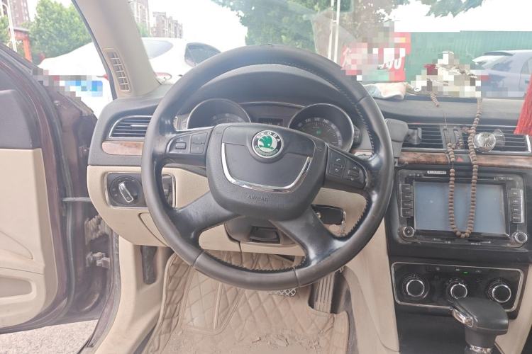 Used Skoda Superb 2012 1.8TSI Automatic Elegant Edition Steering Wheel