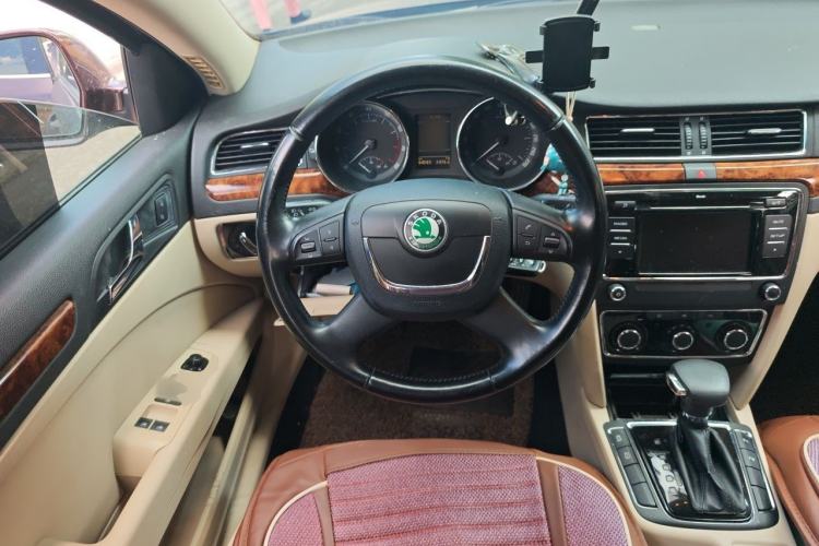 Used Skoda Superb 2012 1.8TSI Automatic Elegant Edition Steering Wheel