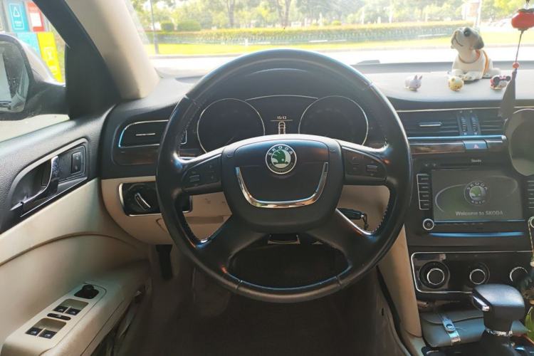 Used Skoda Superb 2012 1.8TSI Automatic Elegant Edition Steering Wheel