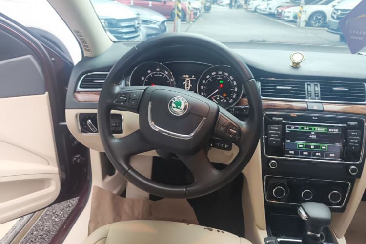 Used Skoda Superb 2012 1.8TSI Automatic Elegant Edition Steering Wheel