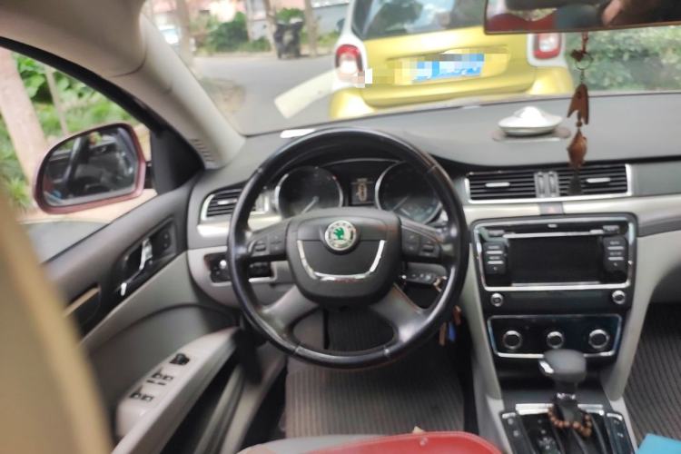 Used Skoda Superb 2012 1.8TSI Automatic Elegant Edition Steering Wheel