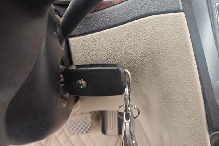 Used Skoda Superb 2012 1.8TSI Automatic Elegant Edition Vehicle Key