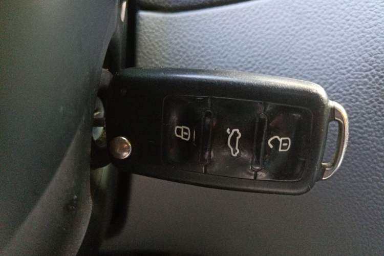 Used Skoda Superb 2012 1.8TSI Manual Elegant Edition Vehicle Key