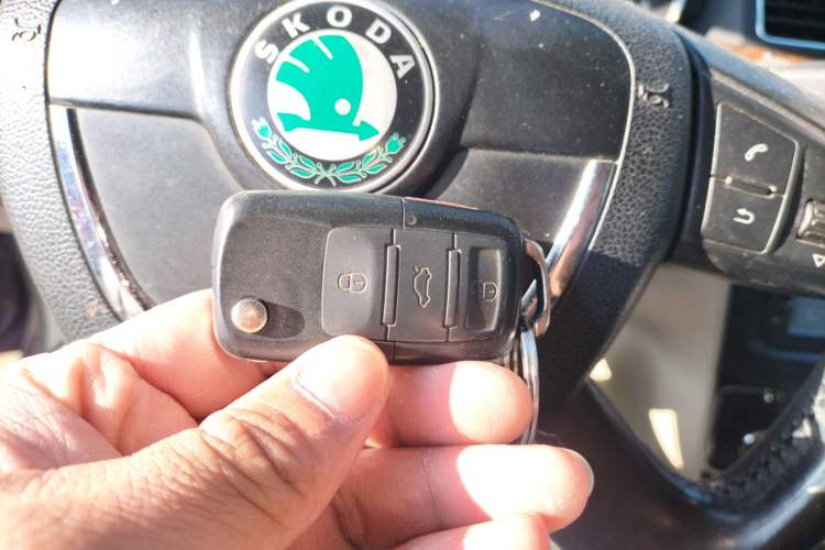 Used Skoda Superb 2012 1.8TSI Automatic Prestige Edition Vehicle Key
