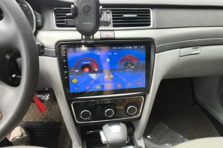 Used Skoda Superb 2012 1.4TSI 5th Anniversary Limited Edition Audio And AC Panel