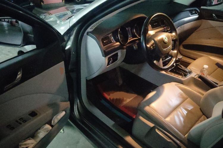 Used Skoda Superb 2012 1.8TSI Automatic Elegant Edition Driver Seat