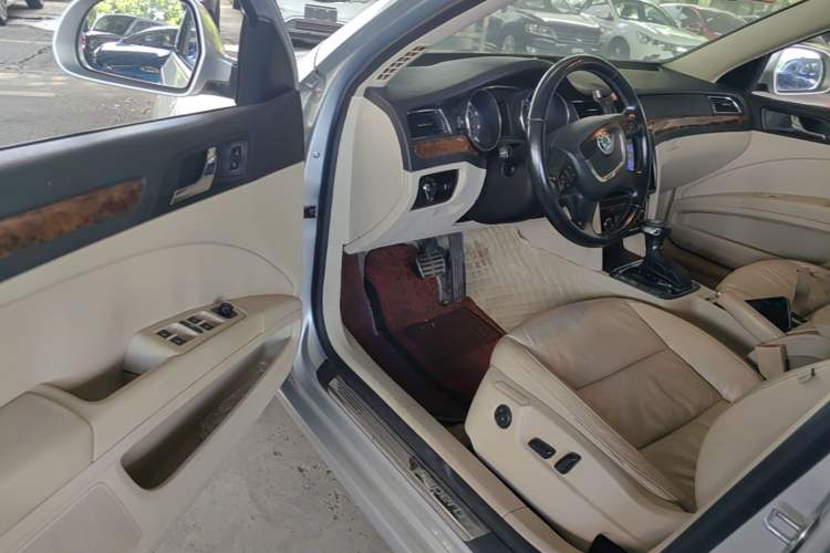 Used Skoda Superb 2012 1.8TSI Automatic Prestige Edition Driver Seat