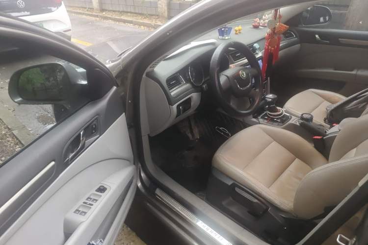 Used Skoda Superb 2012 1.4TSI DSG Zhiya Edition Driver Seat