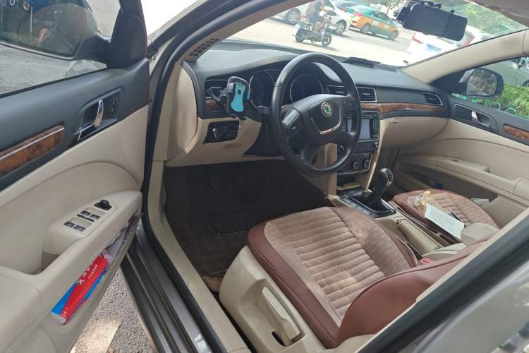 Used Skoda Superb 2012 1.8TSI Manual Elegant Edition Driver Seat